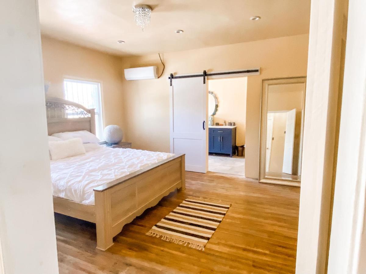 Island Girl Spa + Bed And Breakfast Los Angeles Exteriör bild