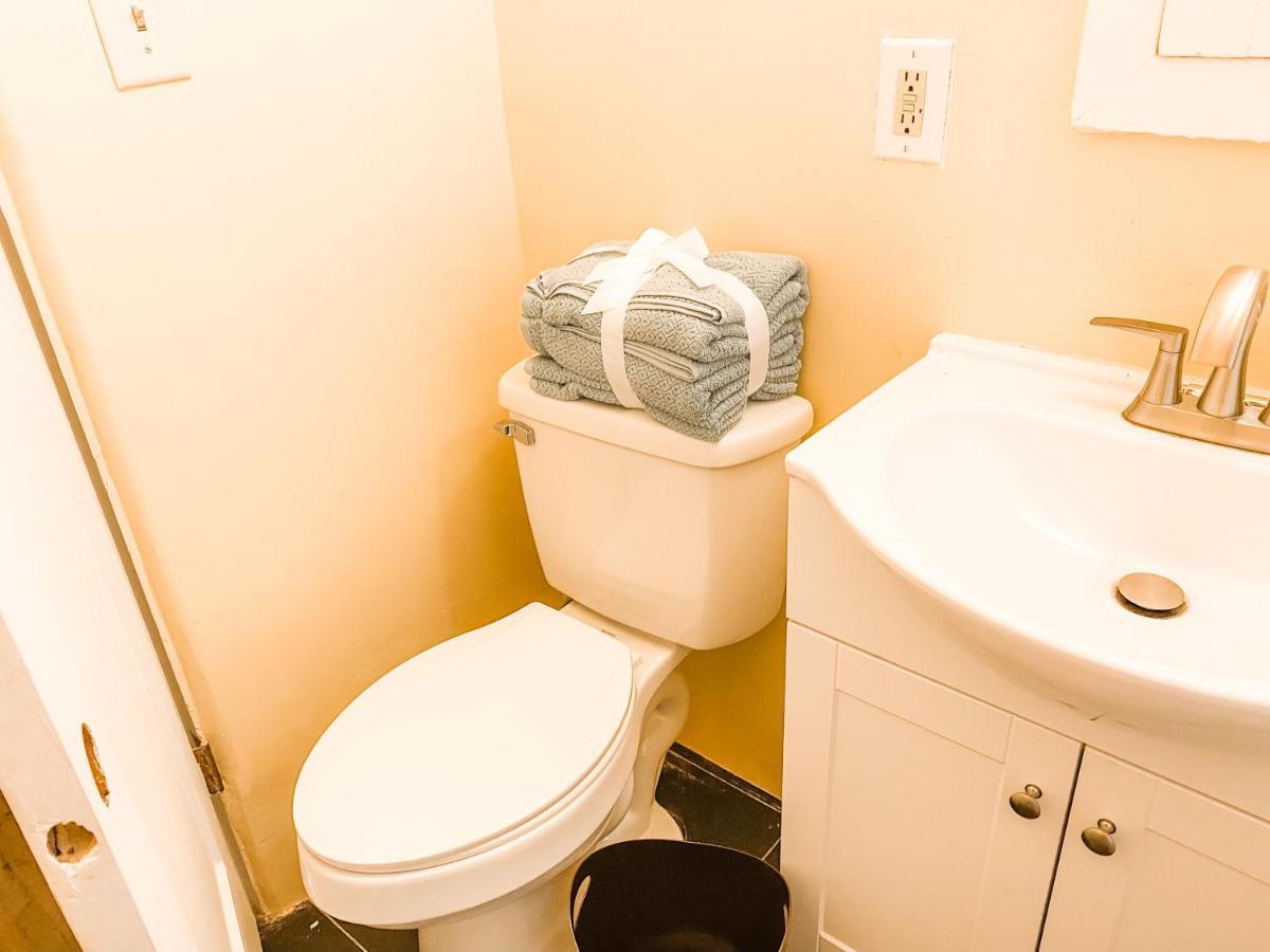 Island Girl Spa + Bed And Breakfast Los Angeles Exteriör bild