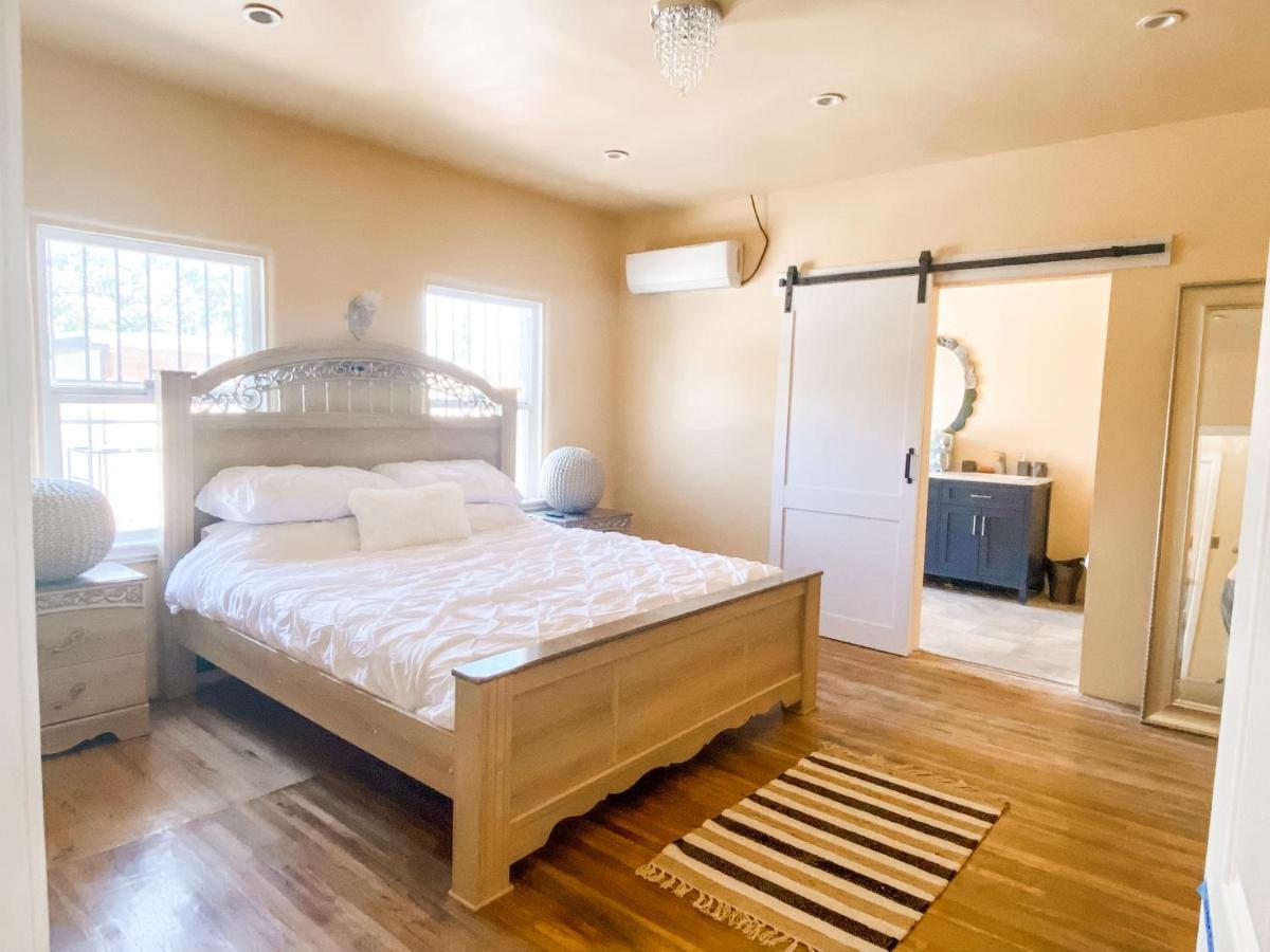 Island Girl Spa + Bed And Breakfast Los Angeles Exteriör bild