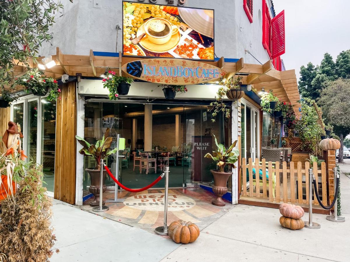 Island Girl Spa + Bed And Breakfast Los Angeles Exteriör bild